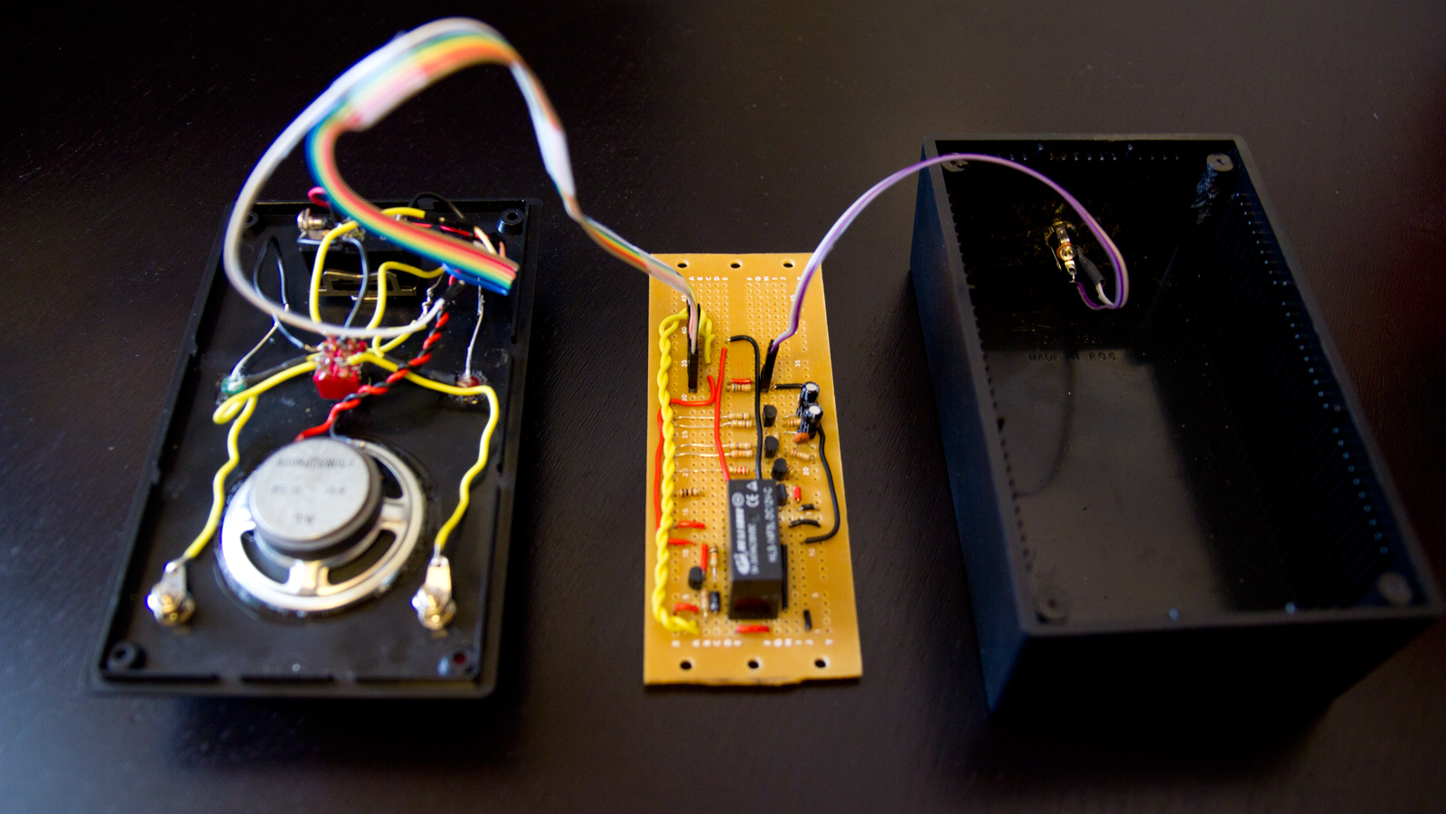 Article image for Make:Electronics, experiment 15